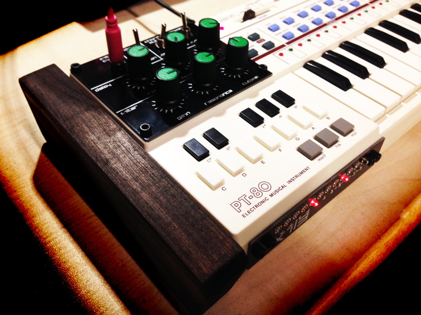 CIRCUIT BENT CASIO PT-80 WITH MIDI | X1L3 CIRCUIT BENT CASIO PT-80 WITH MIDI | X1L3